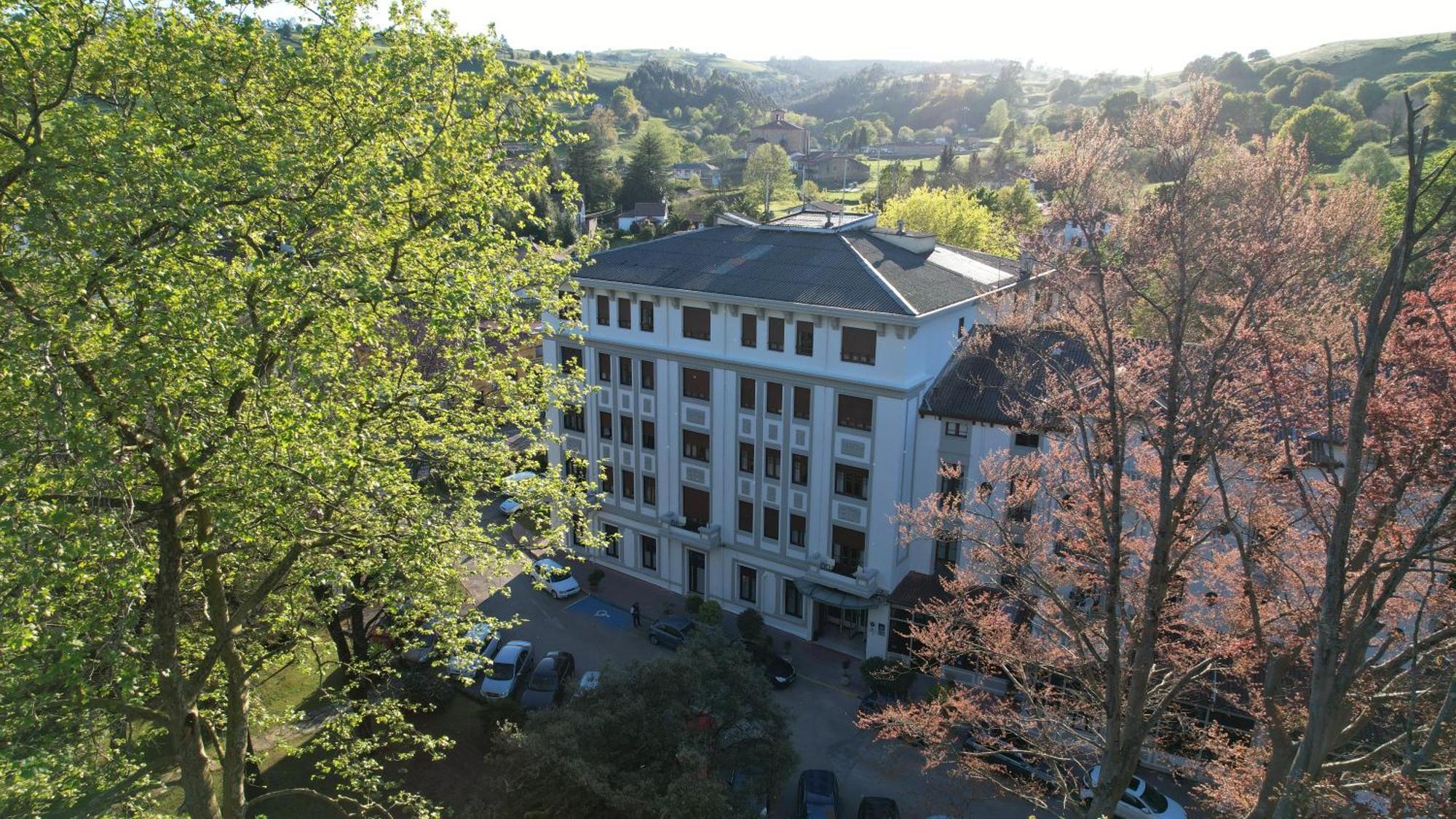 Gran Hotel Balneario De Liérganes Buitenkant foto