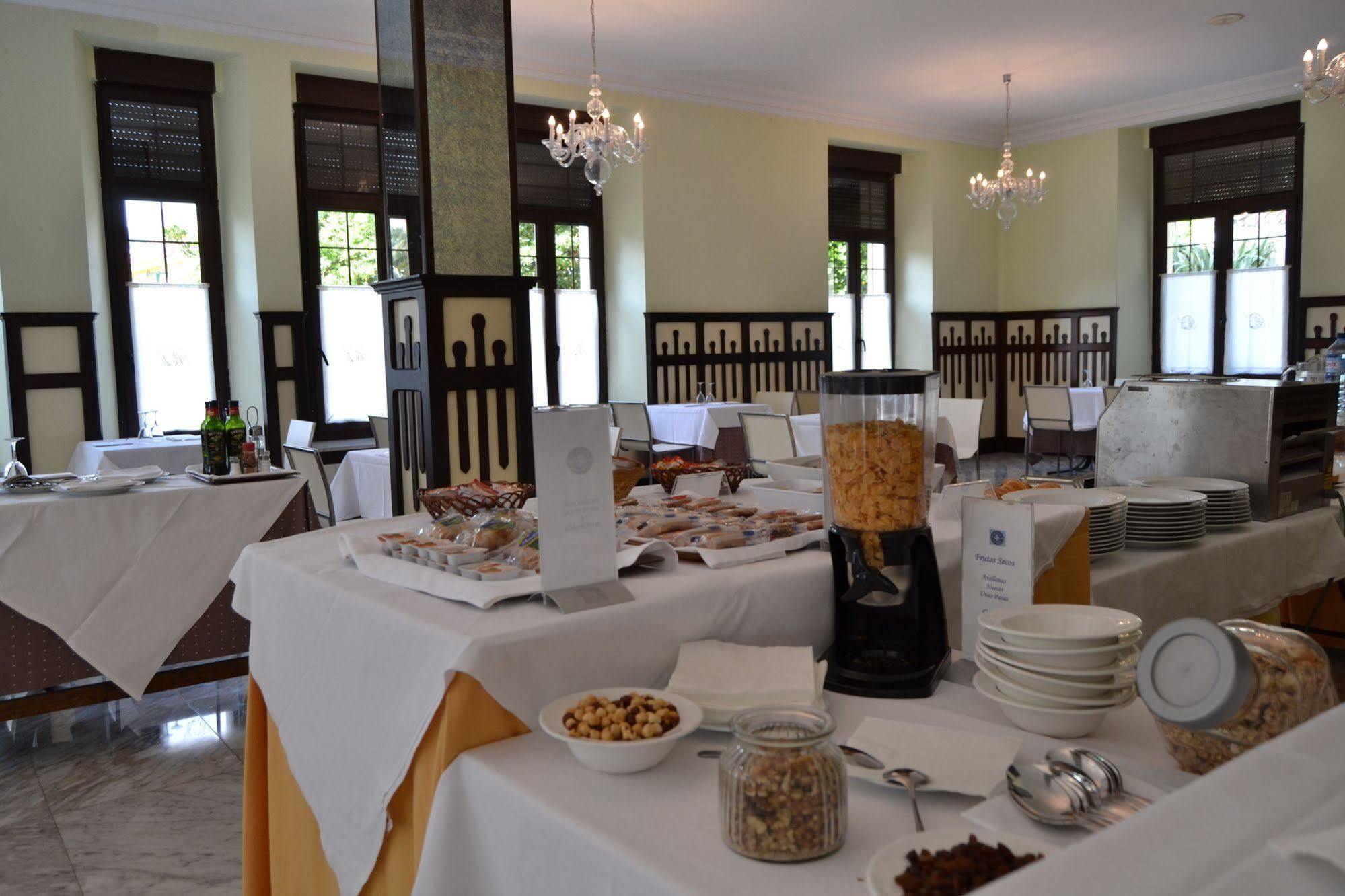 Gran Hotel Balneario De Liérganes Buitenkant foto